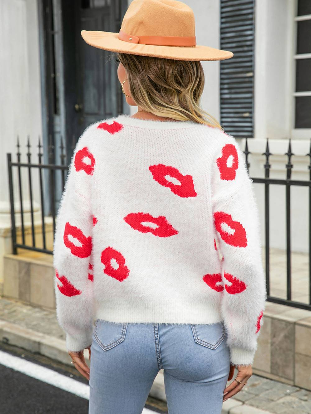 Lips of Love Round Neck Pullover Sweater