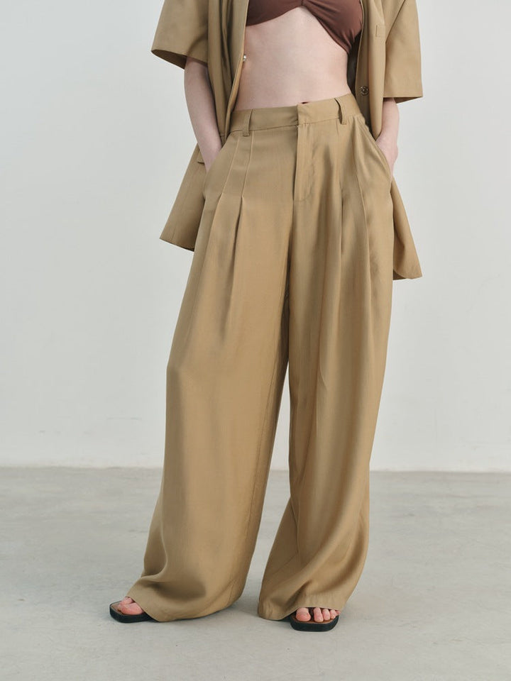 Pleated Relaxed-Fit Trousers