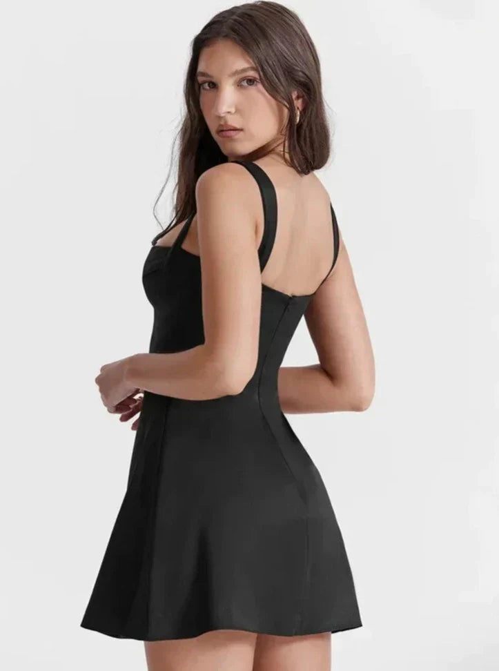 Roma - Figure flattering dress